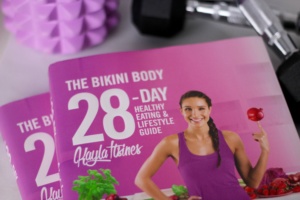 bikini body guide 28 day healthy eating and lifestyle guide