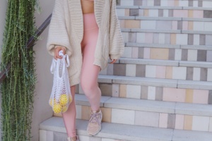 pink alo yoga