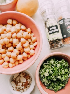 vegan chicken salad ingredients